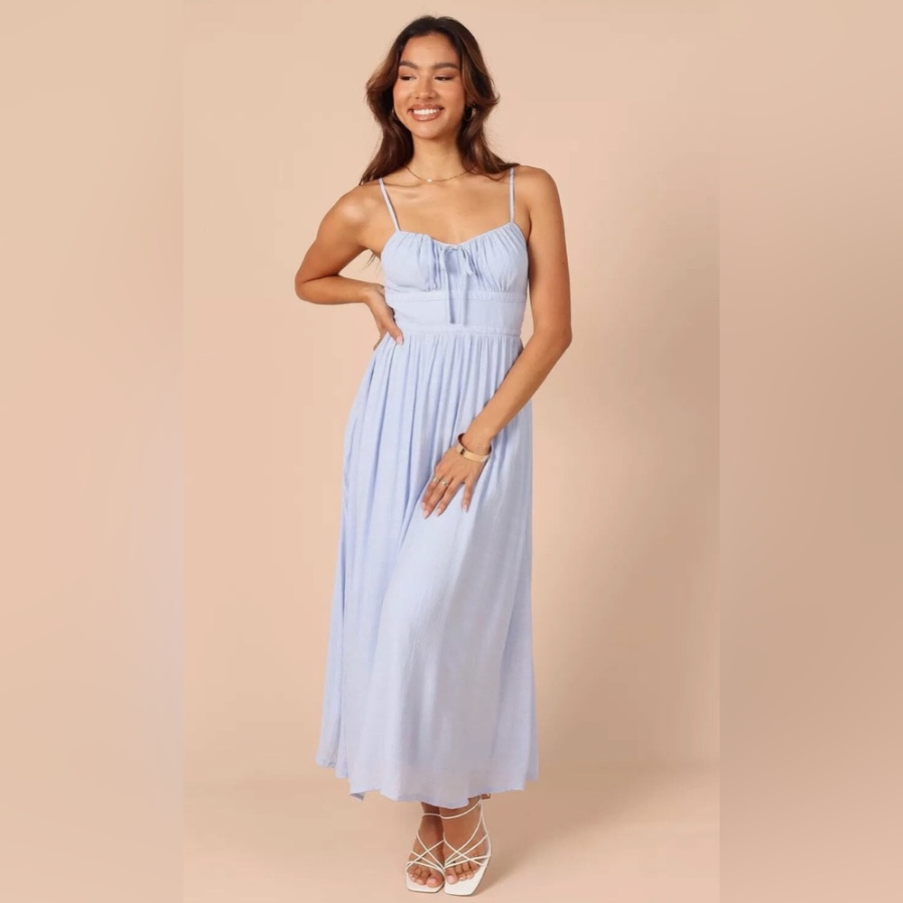 Petal and Pup Darcie Sweetheart Neckline Midi Dress Blue
